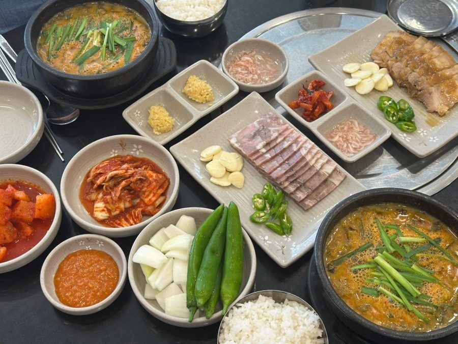 진천토종순대우렁추어탕 · 인천 청라